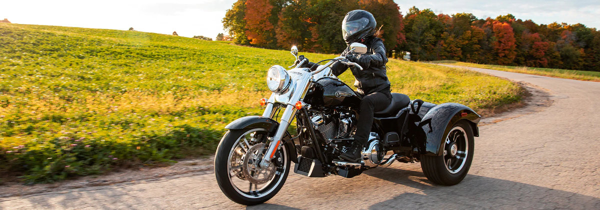 Test Ride 2021 Harley-Davidson® Freewheeler®