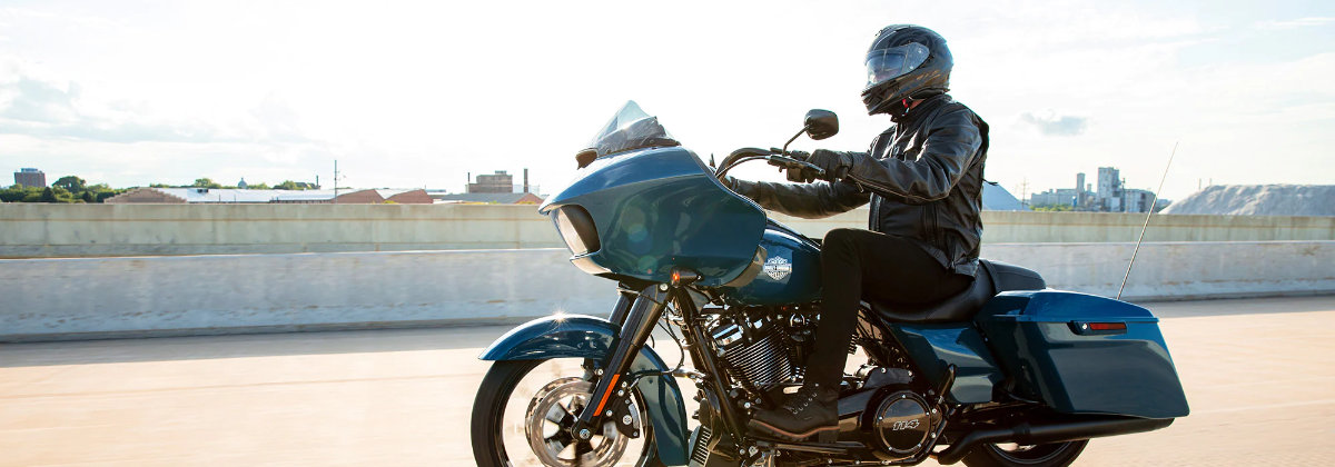 Test Ride 2021 Harley-Davidson® Road Glide® Special