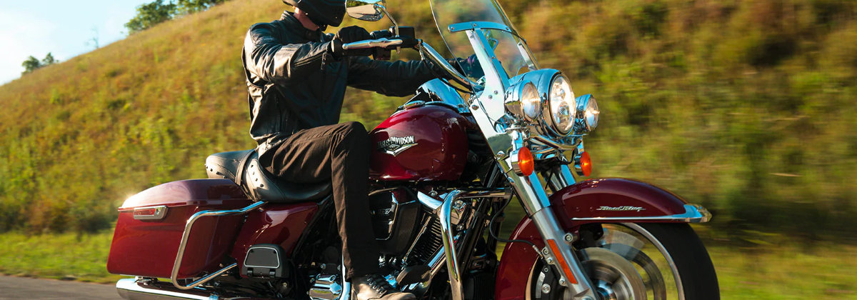 Test Ride 2021 Harley-Davidson® Road King® near Lewiston ME