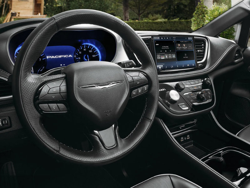Lexington SC - 2022 Chrysler Pacifica's Interior