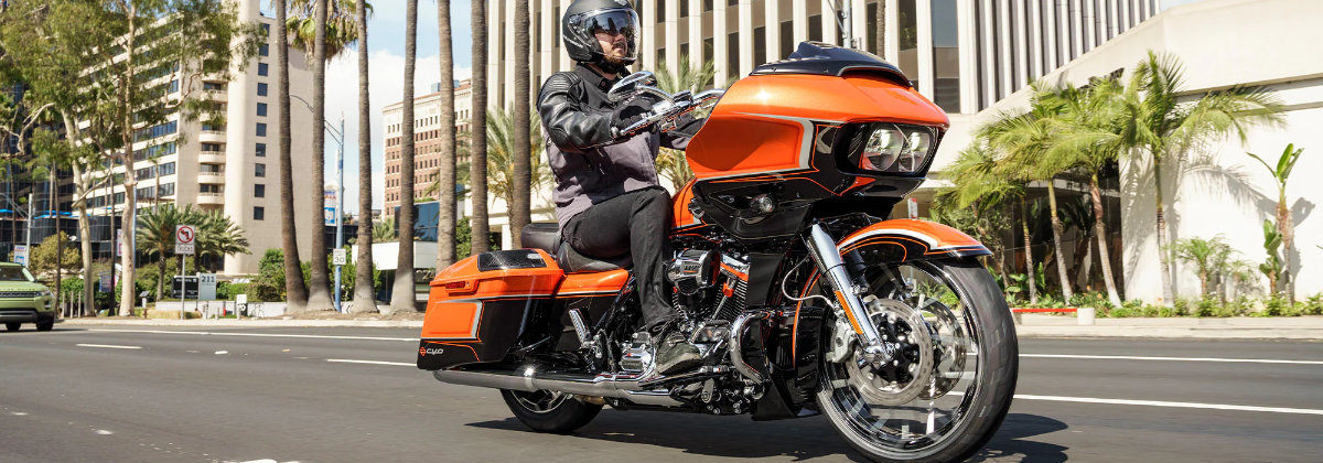 Test out a 2022 Harley-Davidson® CVO™ Road Glide® near Barre VT