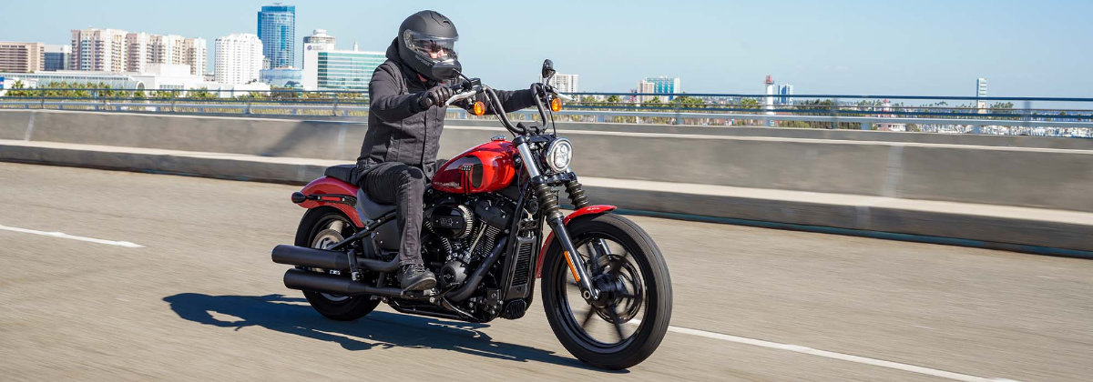 Pick out your 2022 Harley-Davidson® Street Bob® 114 near Swanzey NH