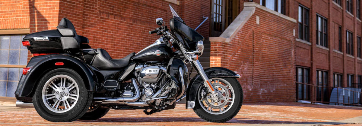 The 2022 Harley-Davidson® Tri Glide® Ultra exceeds expectations near Hampton NH